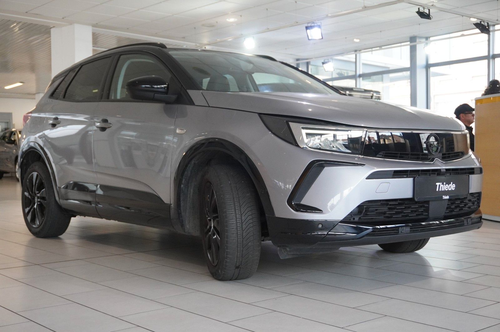 Fahrzeugabbildung Opel Grandland (X) 1.2T GS LINE NAVI/LED/KAMERA/DAB+