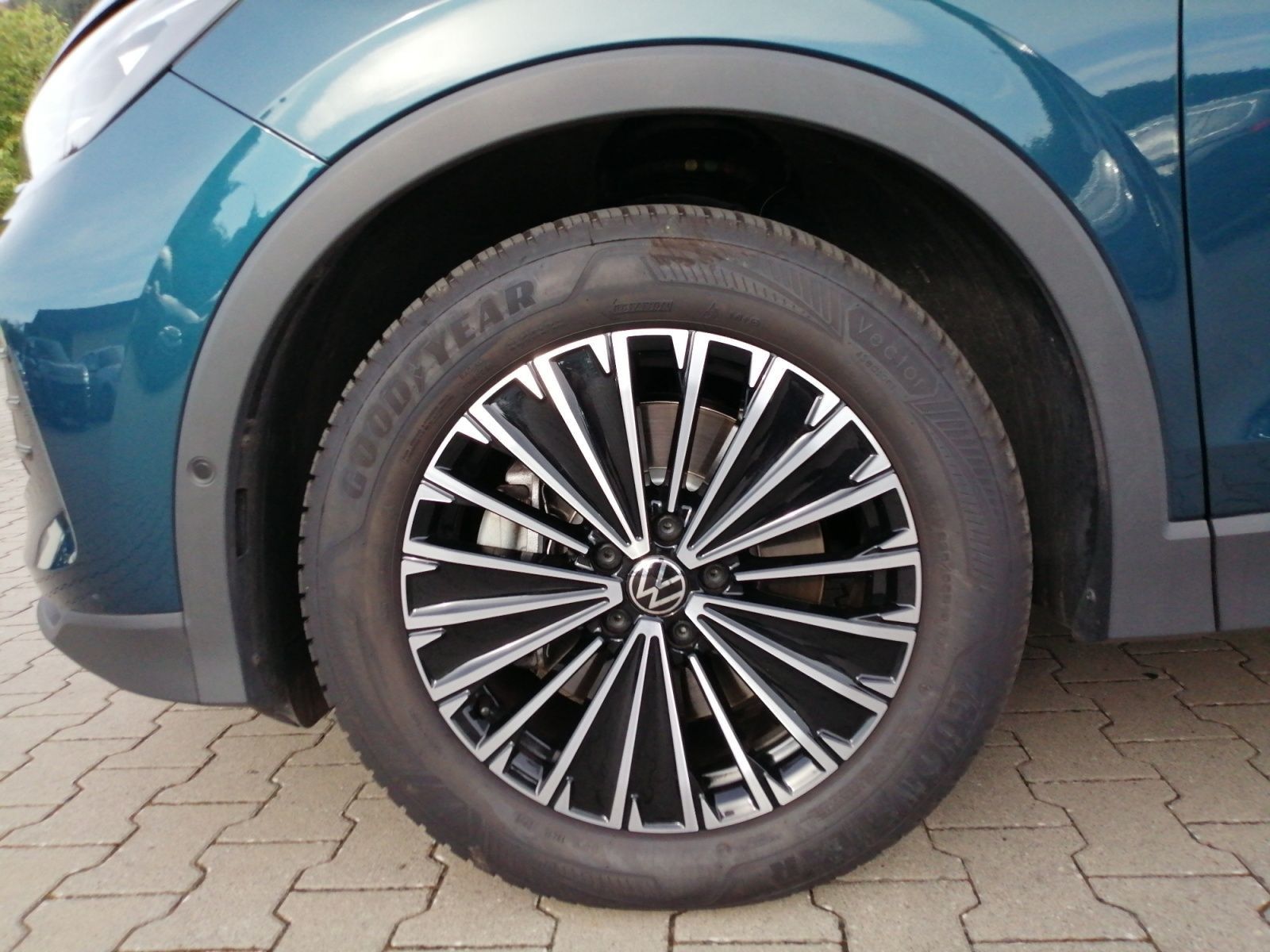 Volkswagen Tiguan - Bild 10