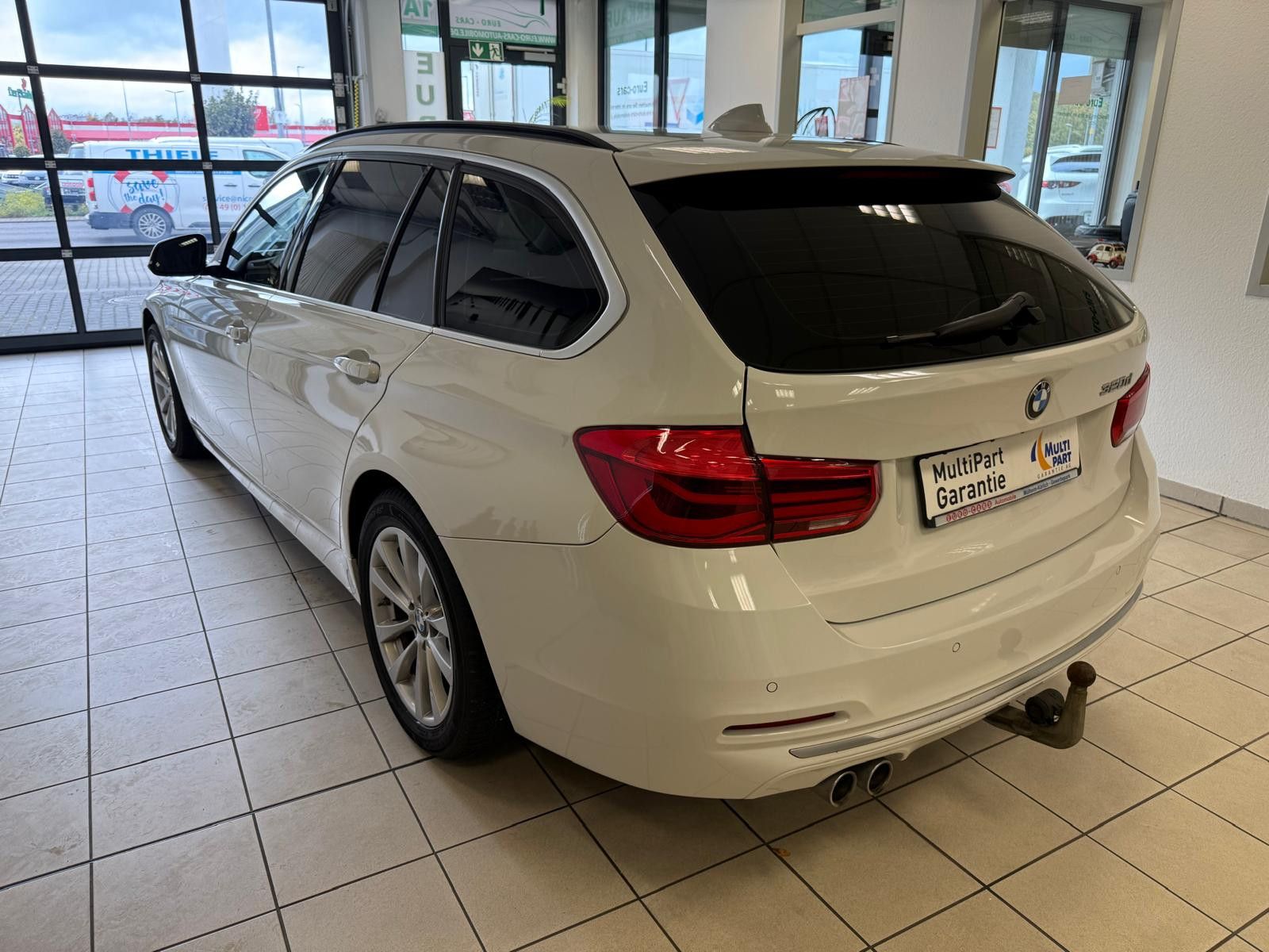 Fahrzeugabbildung BMW 320 d Luxury Line Purity / AHK / LED /PDC
