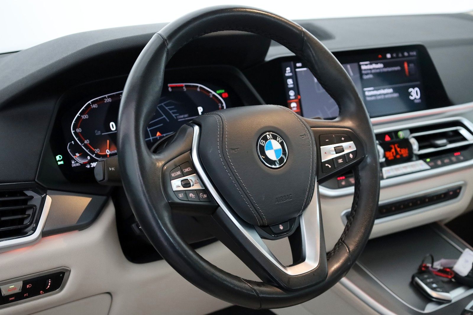 Fahrzeugabbildung BMW X5 xDrive 30d,Leder,Navi,LED,SH,H&K,Kamera,ACC