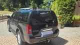 Nissan Pathfinder 2.5 dCi DPF SE 4WD Automatik SE - Nissan Pathfinder mit Diesel-Antrieb