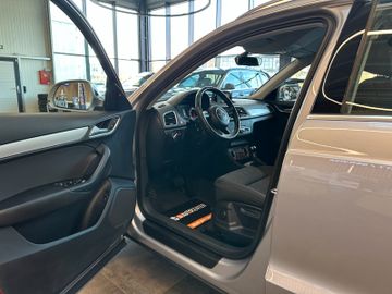 Audi Q3 sport quattro *TOTWASSIST*LED*NAVI*AHK*KAM*