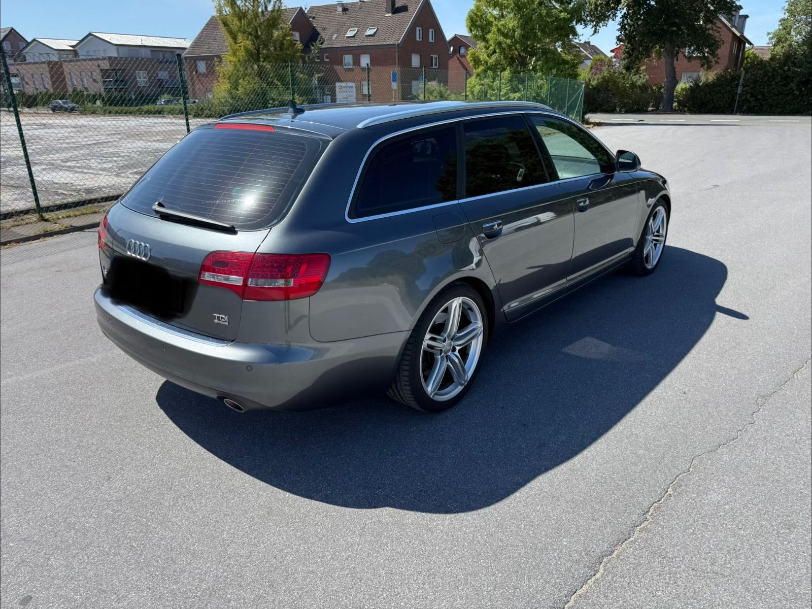 Audi Quattro 2011 — двигун 2.698 cm³, 190 HP (140kW)