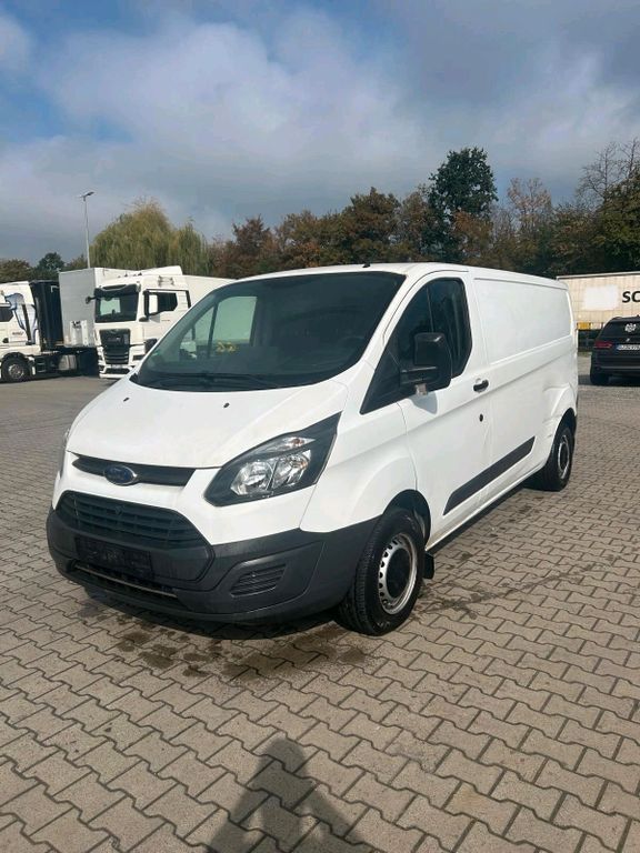 Image of Ford Transit Custom