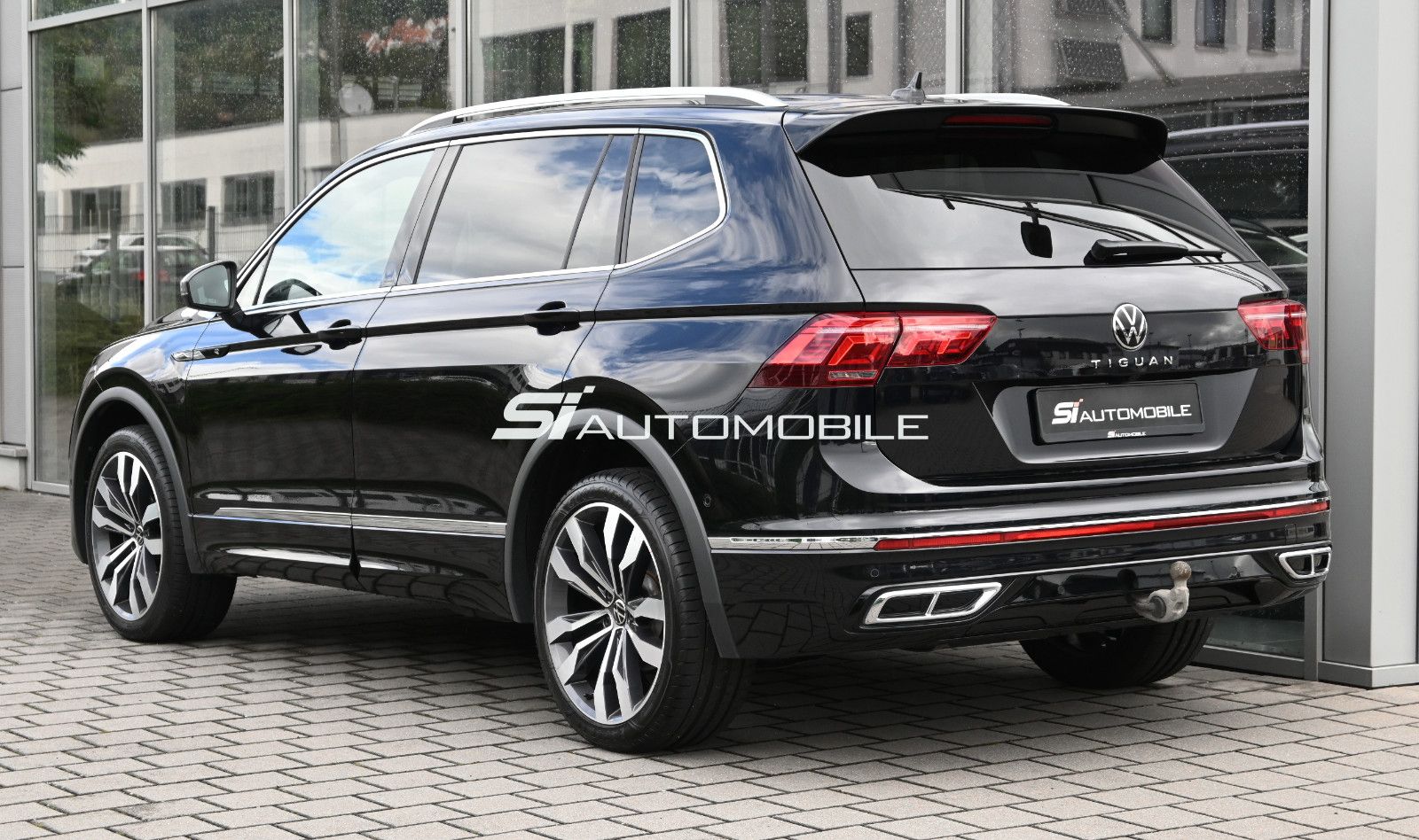 Fahrzeugabbildung Volkswagen Tiguan Allspace 2.0 TDI 4M R-LINE °AHK°HUD°STHZG