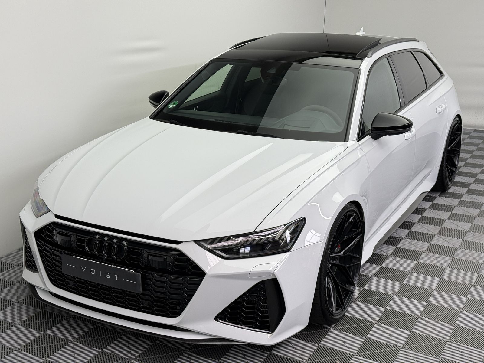 Audi RS6 4.0 TFSI quattro|2.Hand|Pano|Carbon|Dyn-Plus foto 2