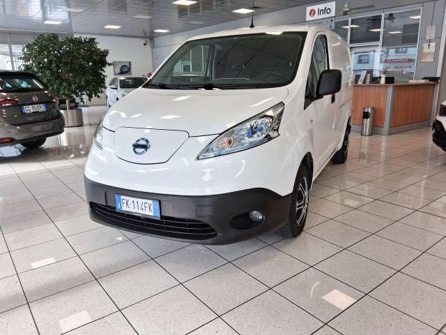 Nissan NISSAN e-NV200 EV Van anche a Noleggio .