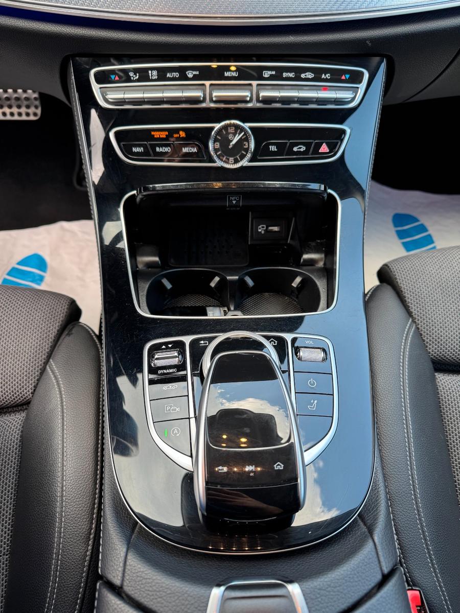 Mercedes-Benz E 220 T-Modell All-Terrain lKamera|Air|Burmester