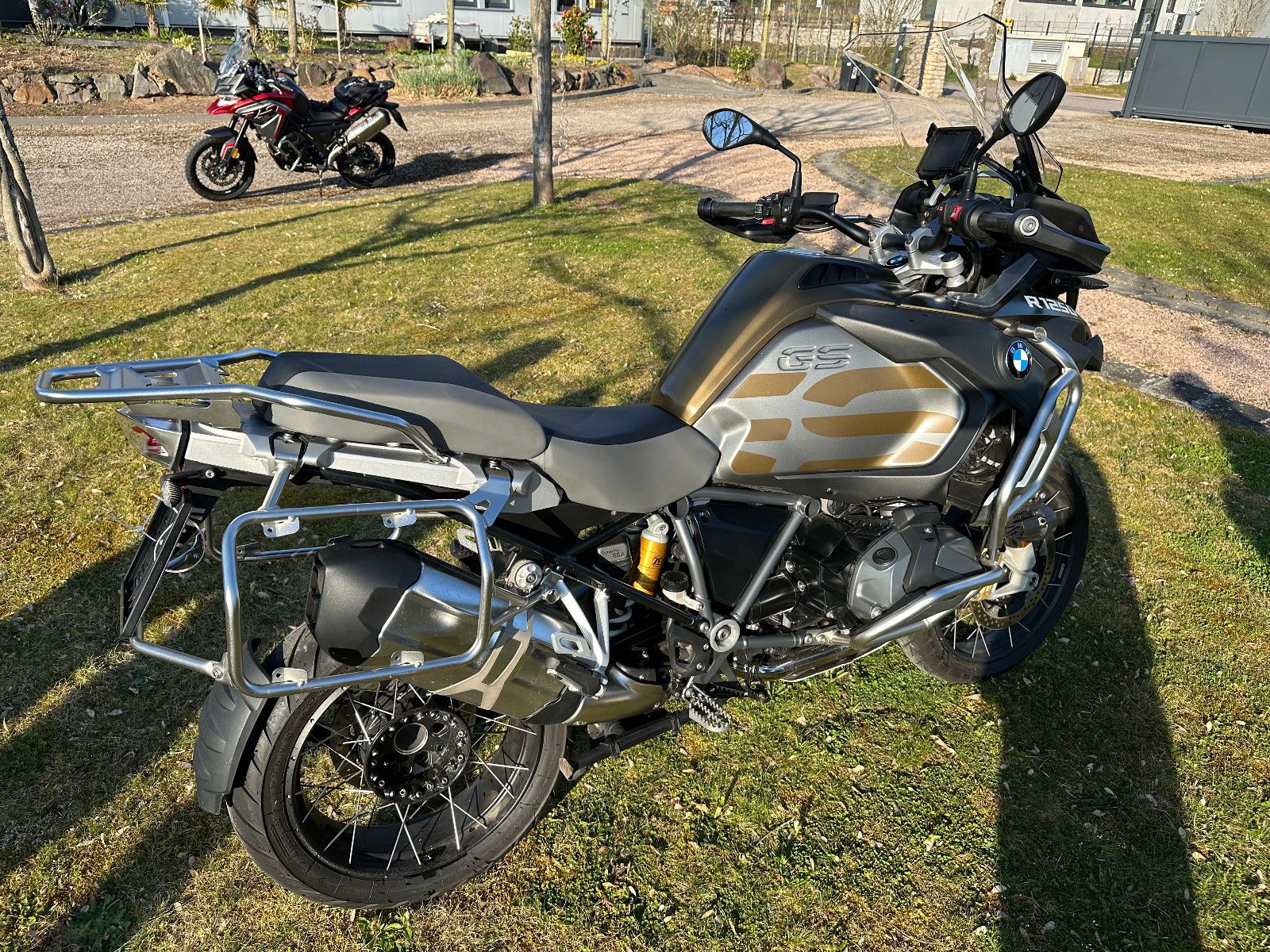 Fahrzeugabbildung BMW R1250 GS Adventure