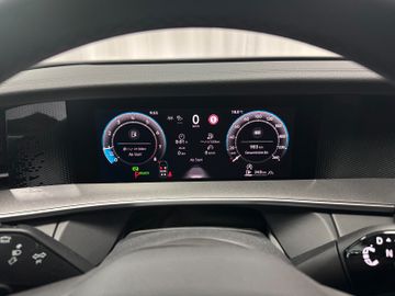 Fahrzeugverkauf 14 Volkswagen Tayron 1.5 eTSI 110 kW Life 7-Sitze AHK