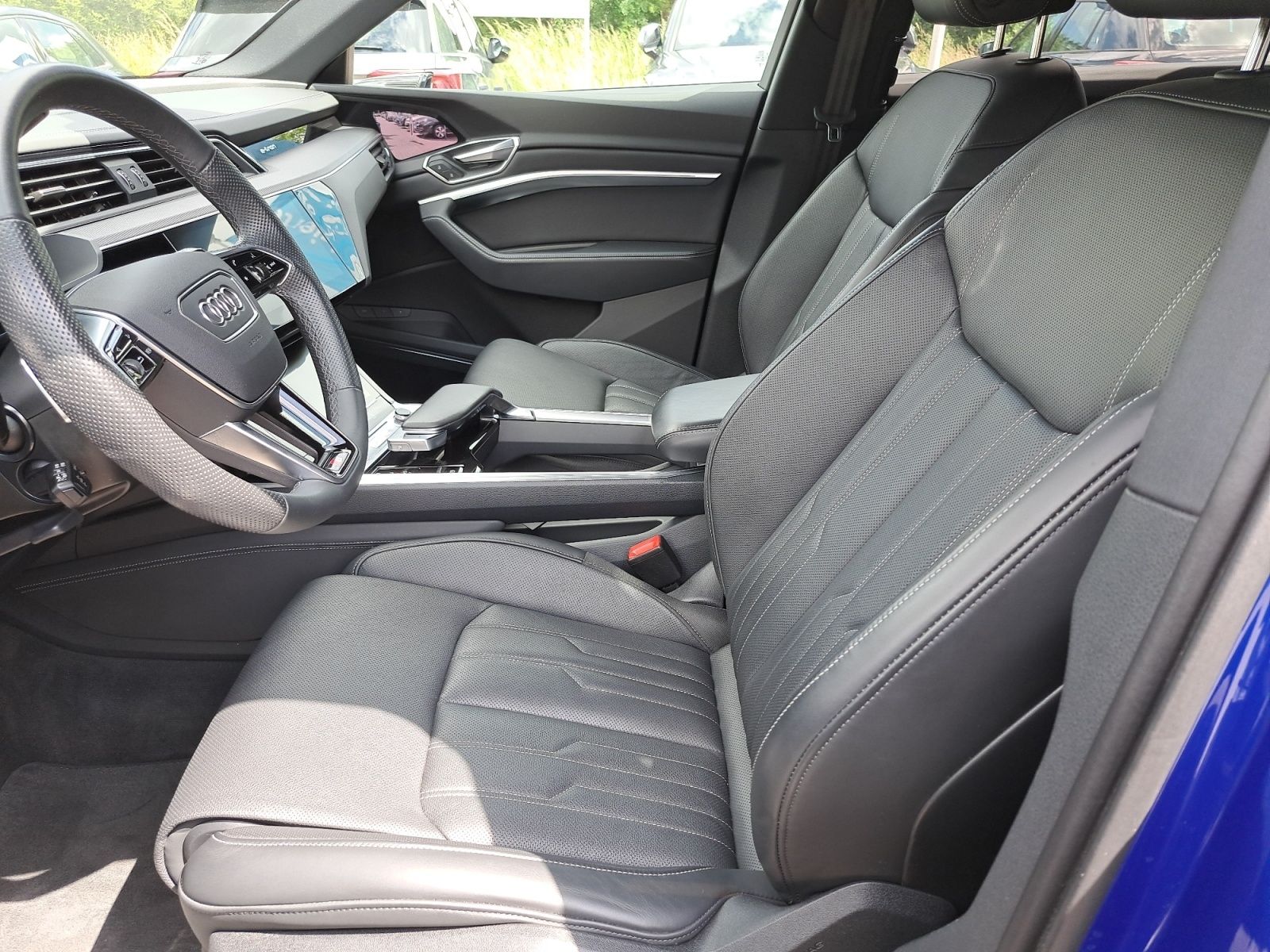 Audi Q8 e-tron - Bild 17