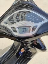 Piaggio Vespa Primavera 50 | 350 km | Wie neu | Schwarz  - PIAGGIO MOFA