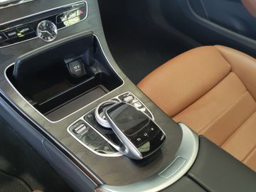 Mercedes C 300 - 11
