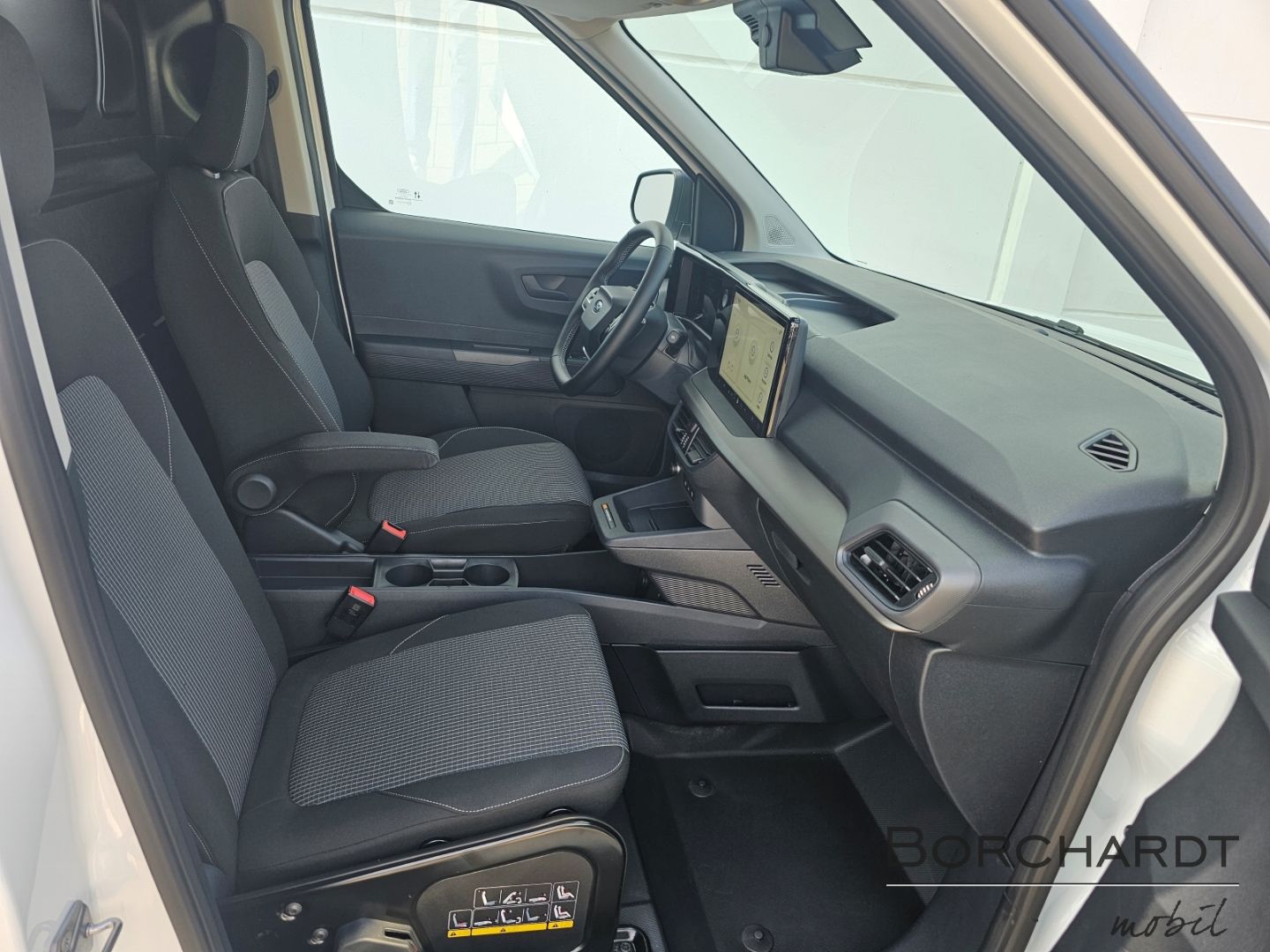 Ford Transit Courier - Bild 8