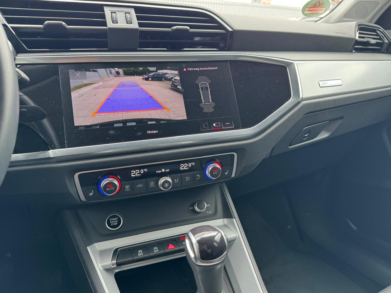 Audi Q3 35 TFSI S line AHK /  foto 6