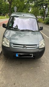 Citroën CITROEN BERLINGO 1.4 - Citroën Berlingo mit Benzin-Antrieb: Kleinbus, 1.4