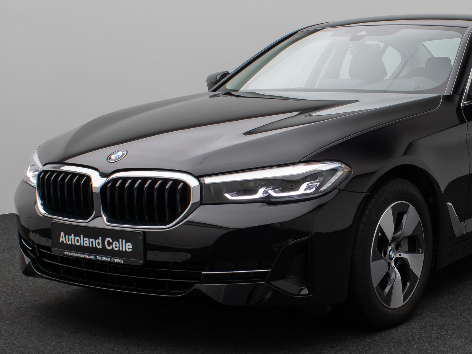 Fahrzeugabbildung BMW 530i Lim.DAB CockPitPro PDC Sitzhzg Alarm LED