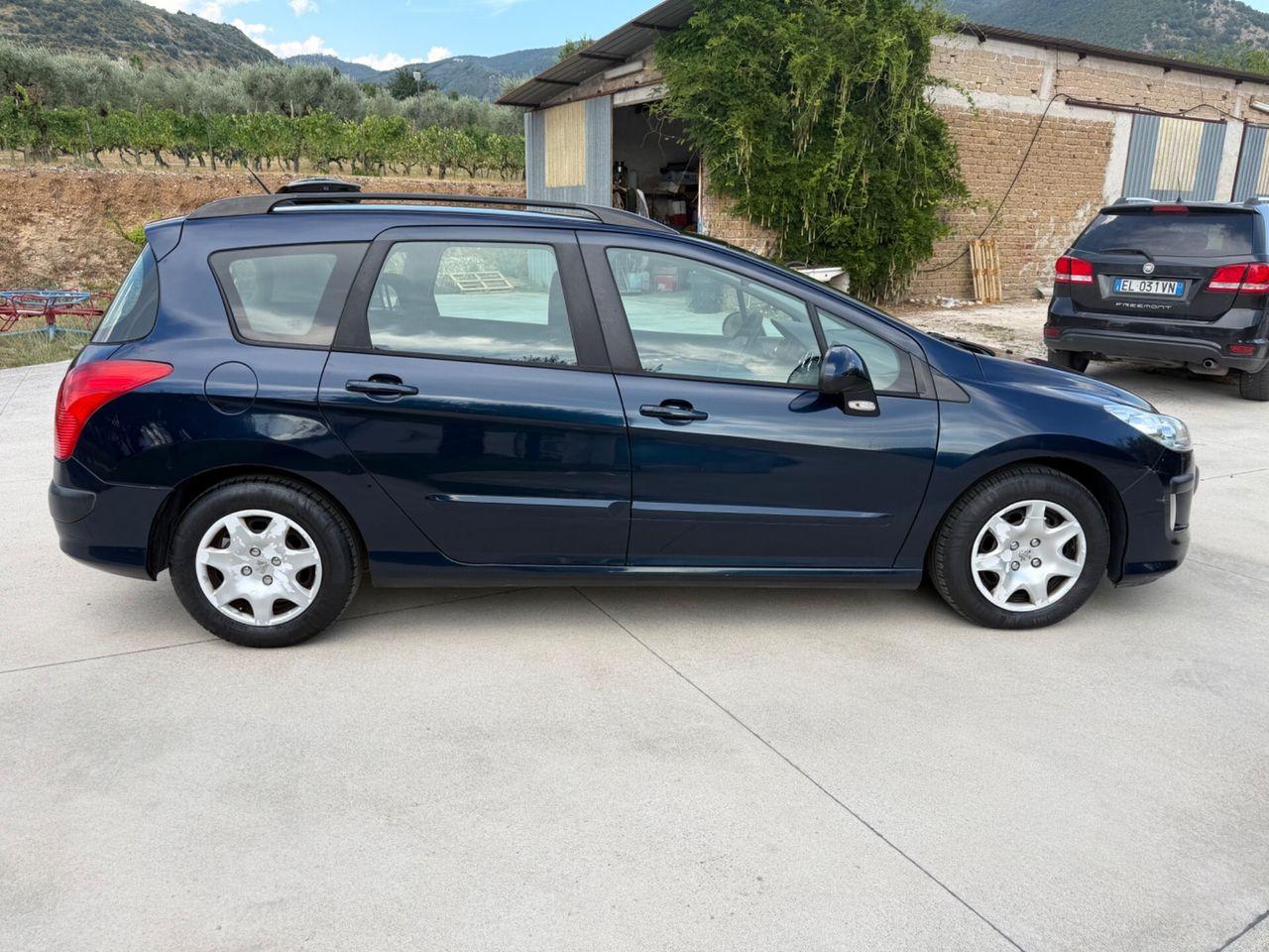 Peugeot 308 2010 — photo 6