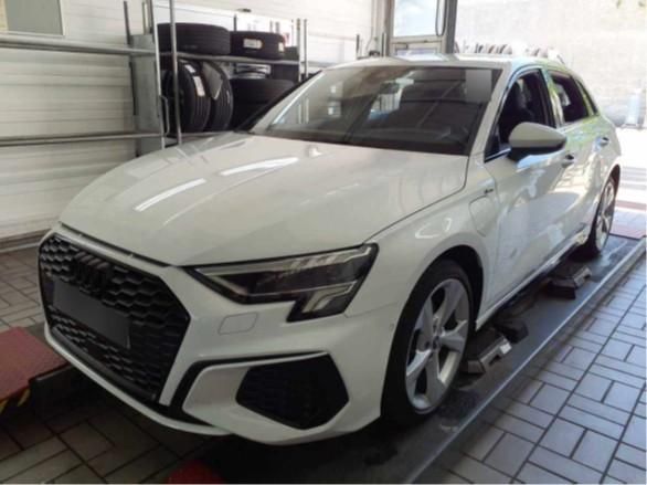 Fahrzeugabbildung Audi A3 Sportback S line 40 TFSI e 150kW S tronic LED