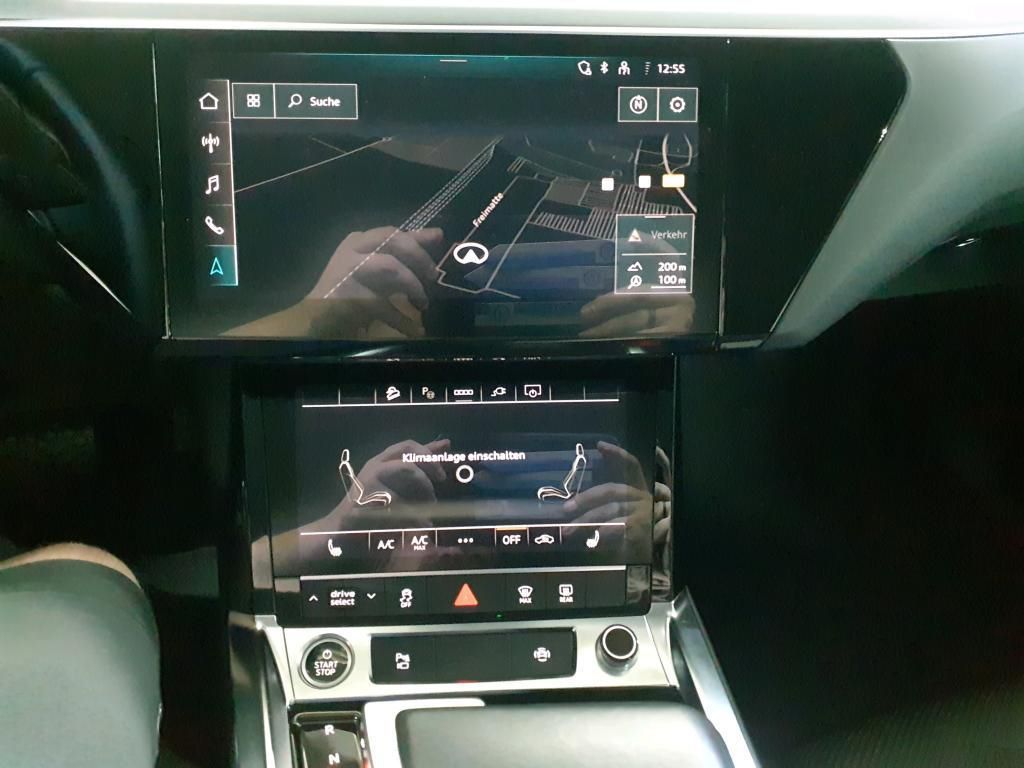 Audi e-tron Basis quattro 50 230kW AHK*RFK*PDC*Tempo