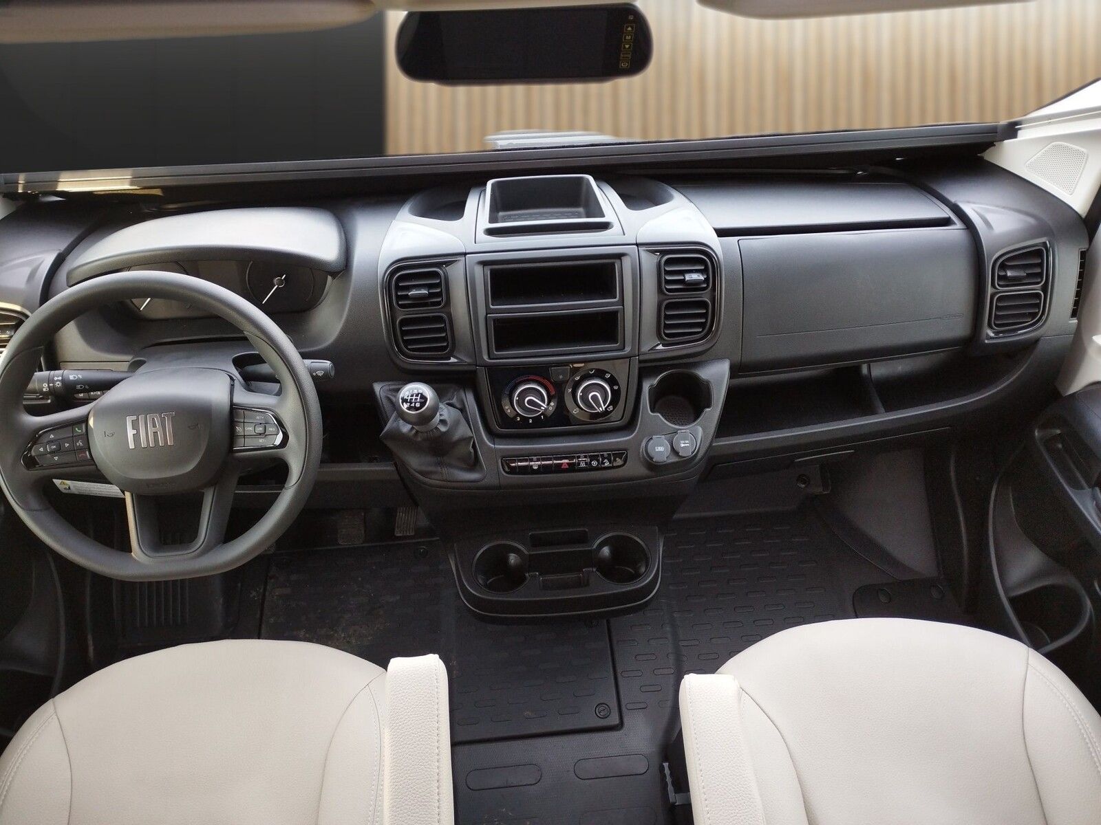 Fahrzeugabbildung Karmann Dexter DE 600