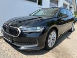 Skoda Superb Combi Selection 1,5 TSI DSG LED NAVI AHK - Skoda Superb: Schwarz