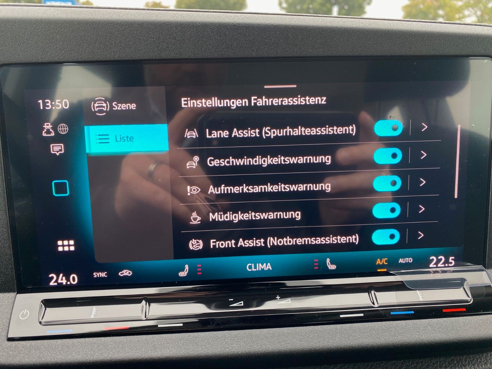 Fahrzeugabbildung Volkswagen Caddy 2.0 TDI DSG Kombi+App+KAMERA+PDC+TEMPOMAT+