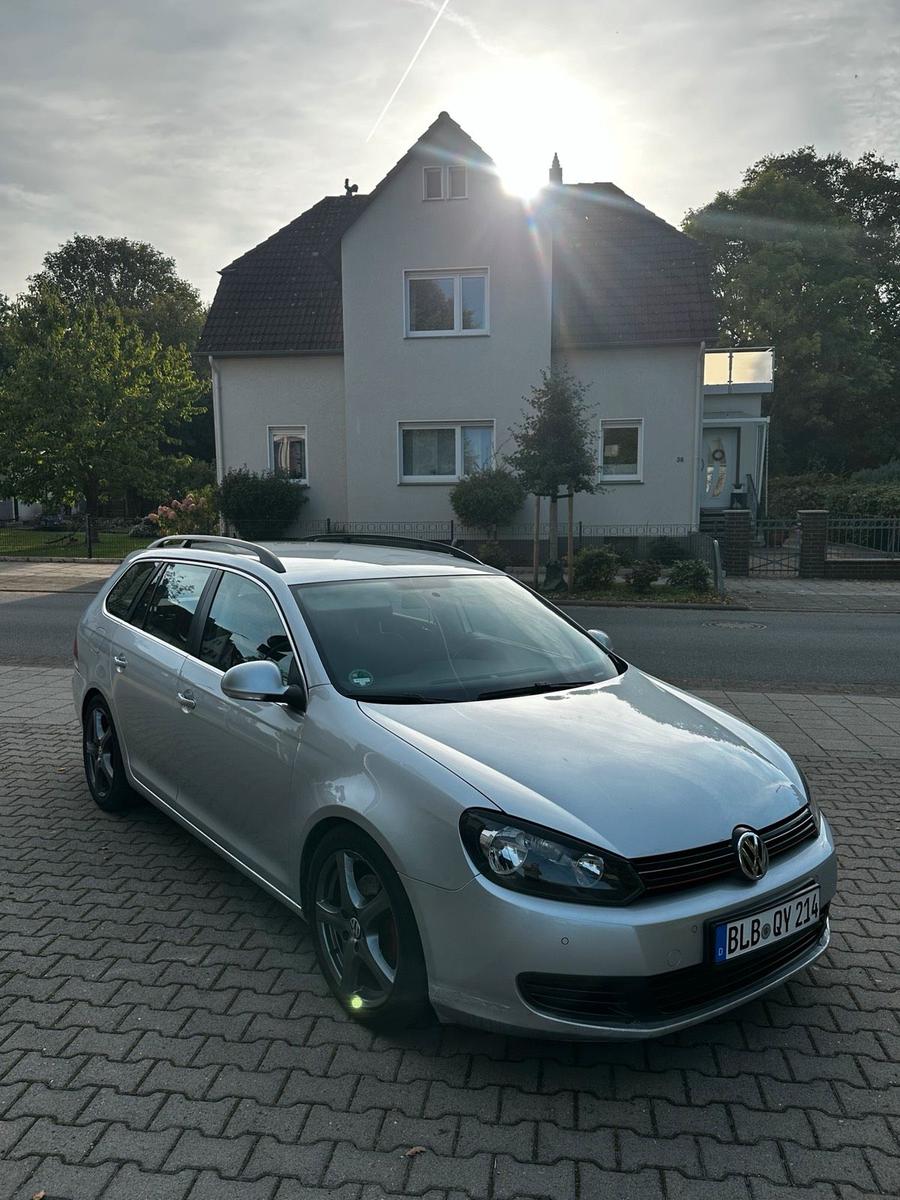 Volkswagen Golf 2010 — engine 122 HP (90kW)