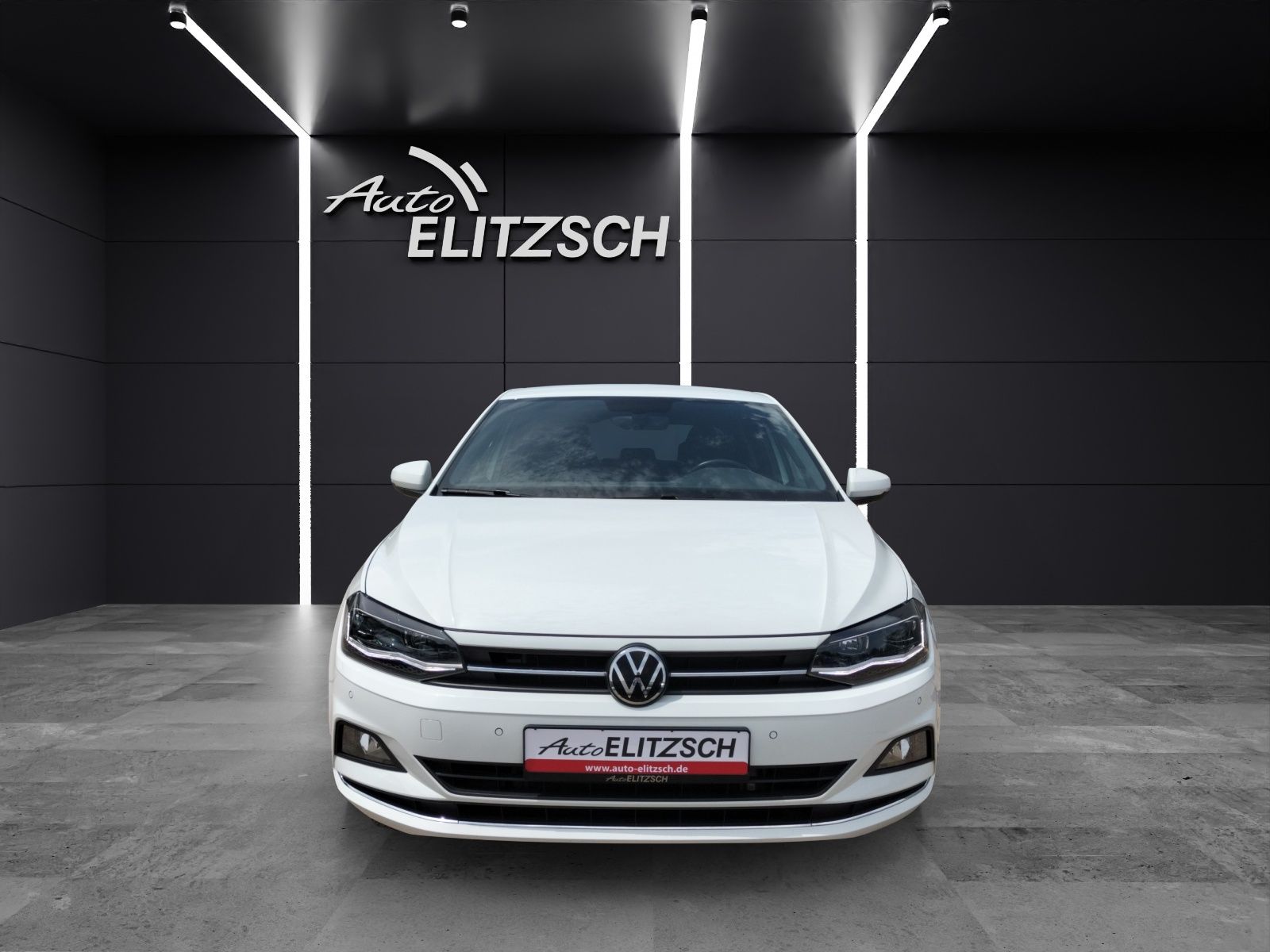 Fahrzeugabbildung Volkswagen Polo VI Highline TSI DSG LED ACC SHZ PDC WeConne
