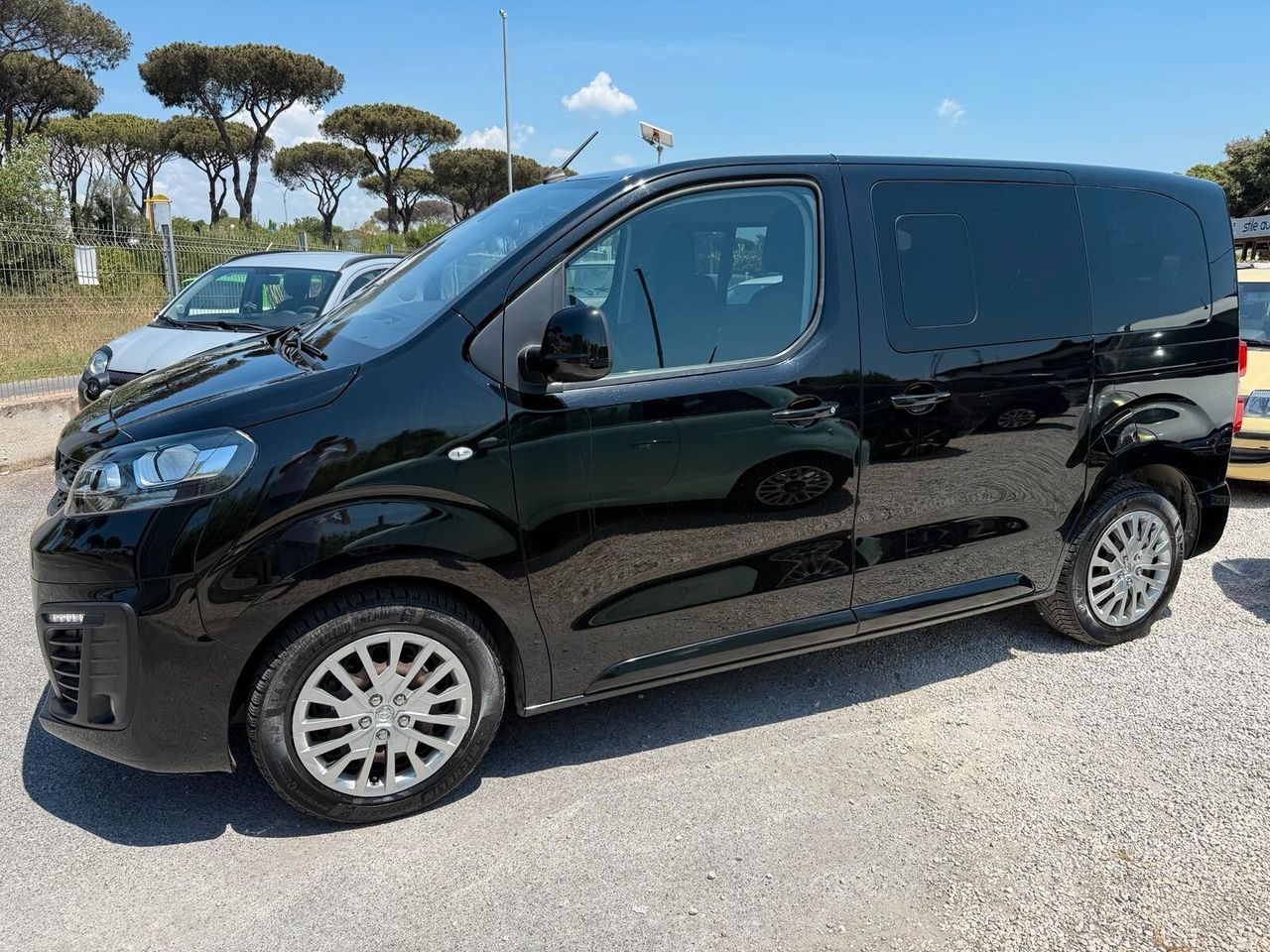 Opel Zafira Life 1.5 Diesel 120CV Start&Stop Adv imagem 2