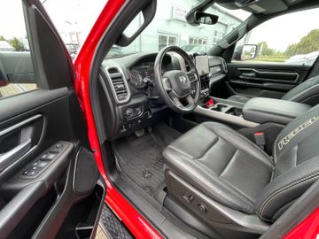 Dodge RAM - 12