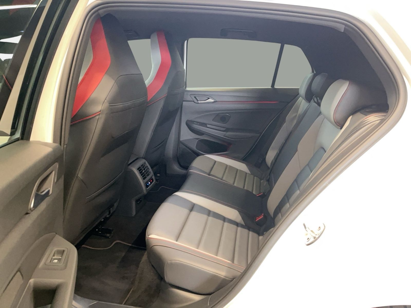 Volkswagen Golf - Bild 11