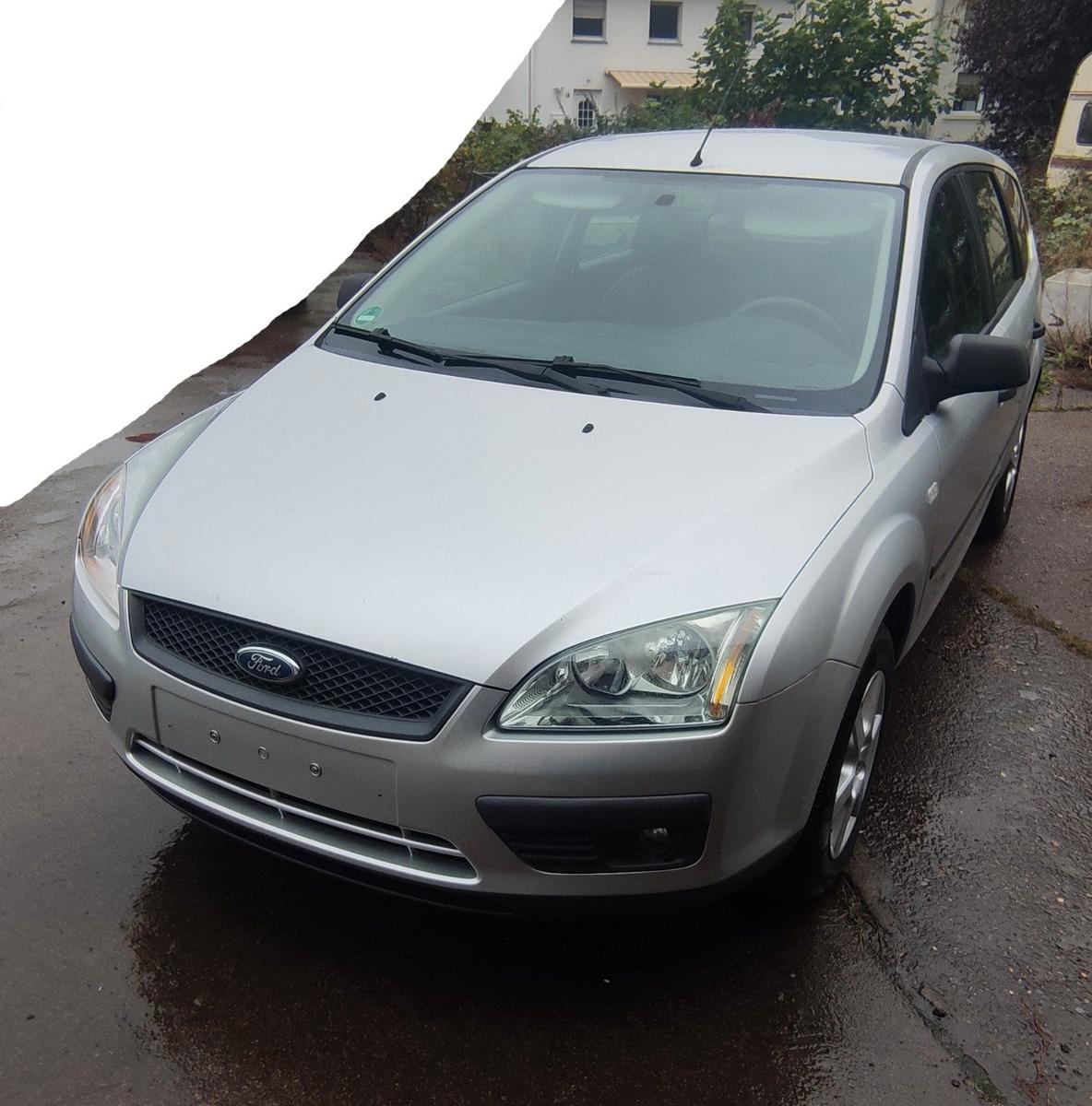 Ford Focus 2005 — rear view