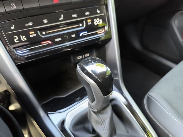 Fahrzeugabbildung Volkswagen T-Roc 1.5 TSI DSG Style MATRIX-LED ACC NAVI AHK