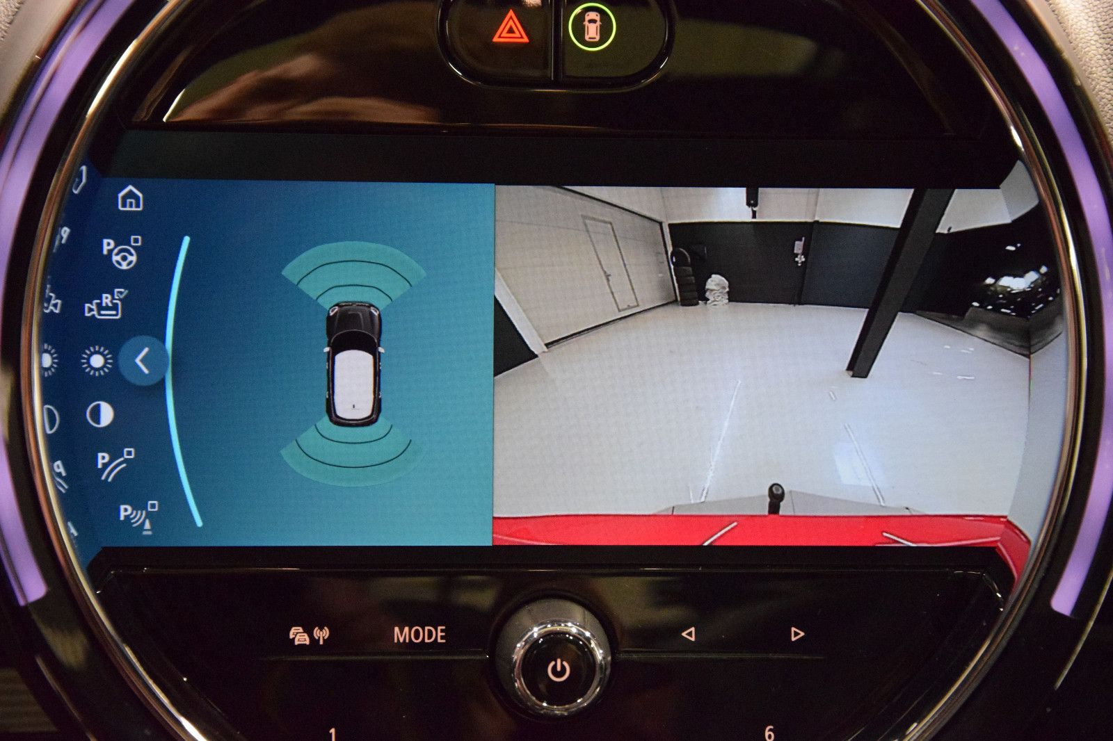 Fahrzeugabbildung MINI Cooper Countryman YOURS Pano HuD Leder AHK Memor