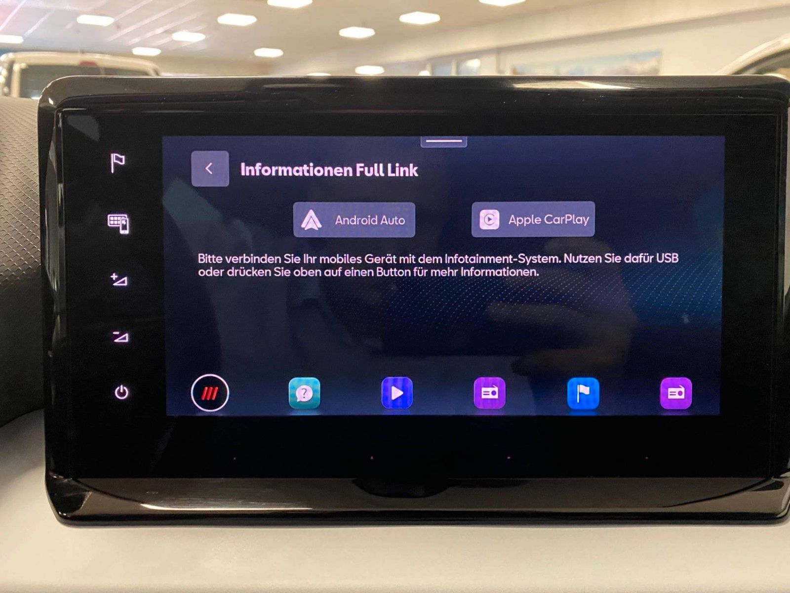 Fahrzeugabbildung SEAT Arona 1.0 TSI STYLE DSG+NAVI+LED+APP+SITZHEIZUNG