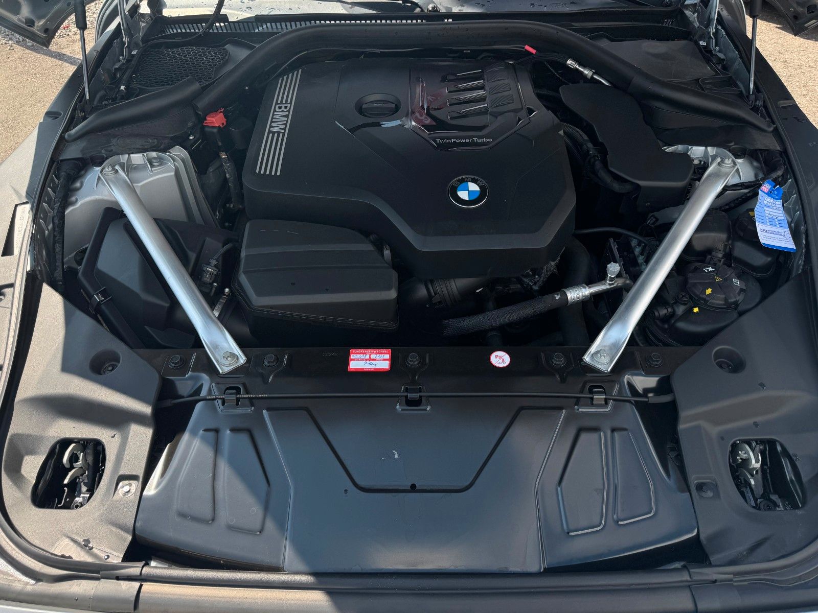 Fahrzeugabbildung BMW Z4 sDrive 20i Sport Line Tempo HiFi LCP LHZ SHZ