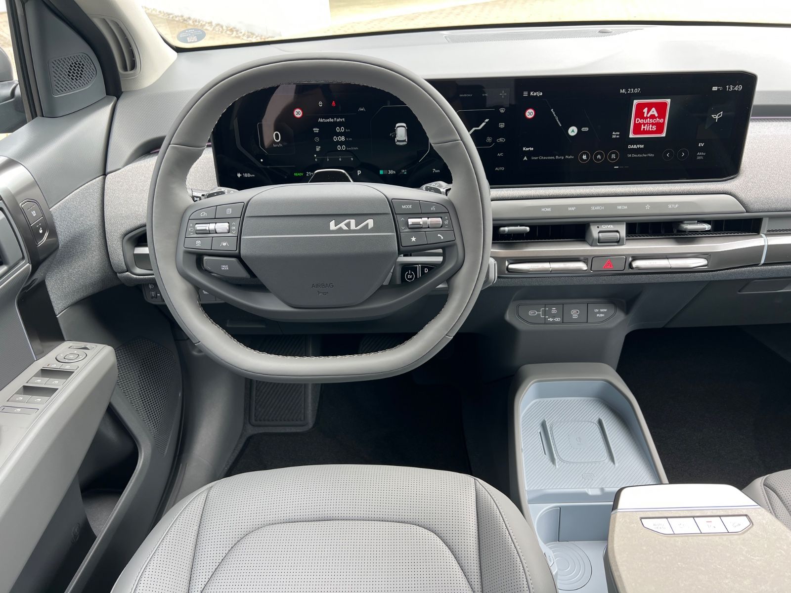 Fahrzeugabbildung Kia EV3 81.4 EARTH WIC BUS UPG
