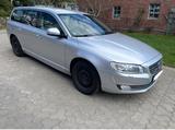 Volvo V70 AWD Momentum, Kombi - Volvo V70 mit Diesel-Antrieb: Awd