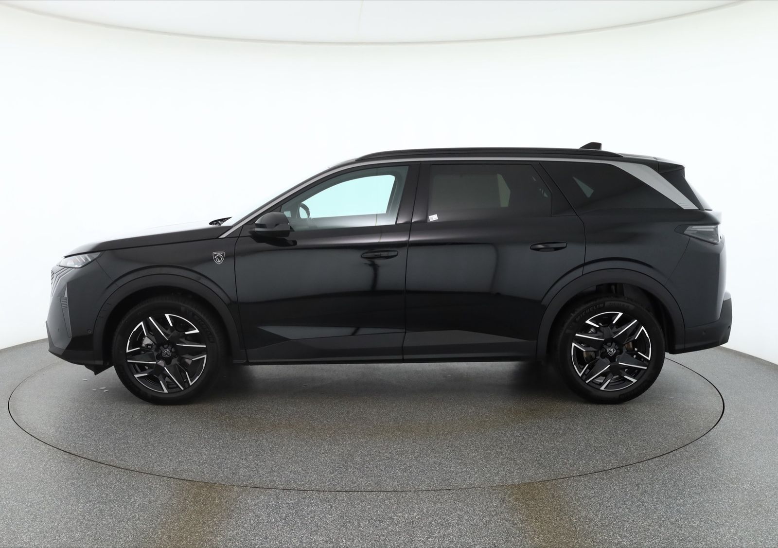 Peugeot 5008 GT Exclusive 1.2 Hybrid Aut. Matrix ACC 7-S imagem 2