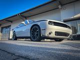 Dodge Challenger 5.7 HEMI R/T PLUS*LED*BLIND SPOT*NAVI - Dodge Challenger in Bochum