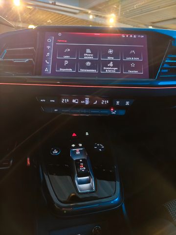 Q4 e-tron 40 *S-line*Panorama*ACC*Kamera*