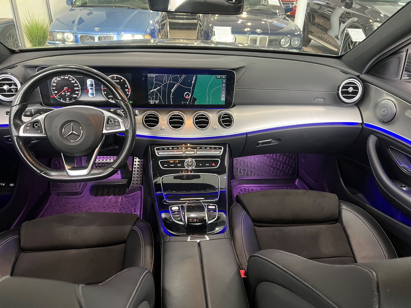 Fahrzeugabbildung Mercedes-Benz E 350 AMG LINE * Widescreen * Ahk *