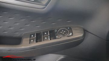 Ford Kuga - 10