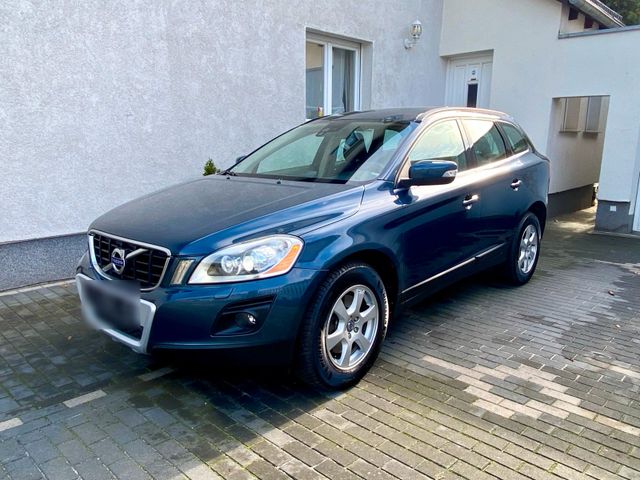 Volvo XC 60 2.4*1.HAND*VOLVO SERVICEGEPFLEGT*