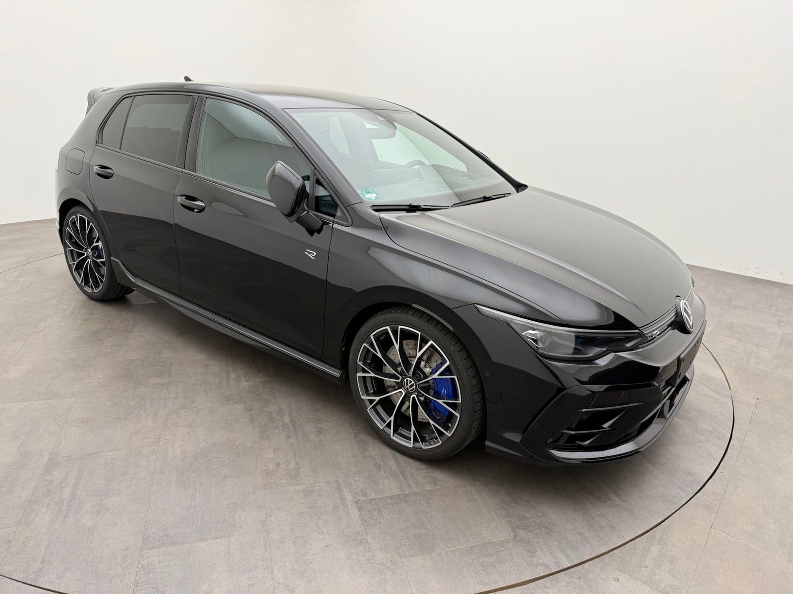 Volkswagen Golf 8 PA R TSI DSG 4M Performance270Black19DCC foto 2
