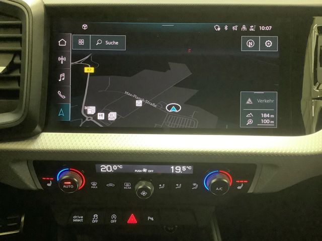 A1 Sportback 2.0 TFSI S line,Kamera,SONOS,Navi P