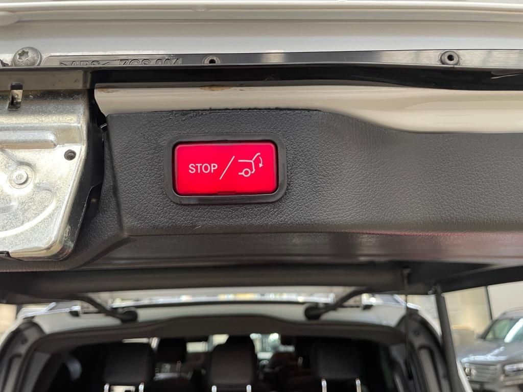 Fahrzeugabbildung Mercedes-Benz V 300 EAV/L 4x4 AMG 8 Sitze STHZ 2,5t AHK MEMORY