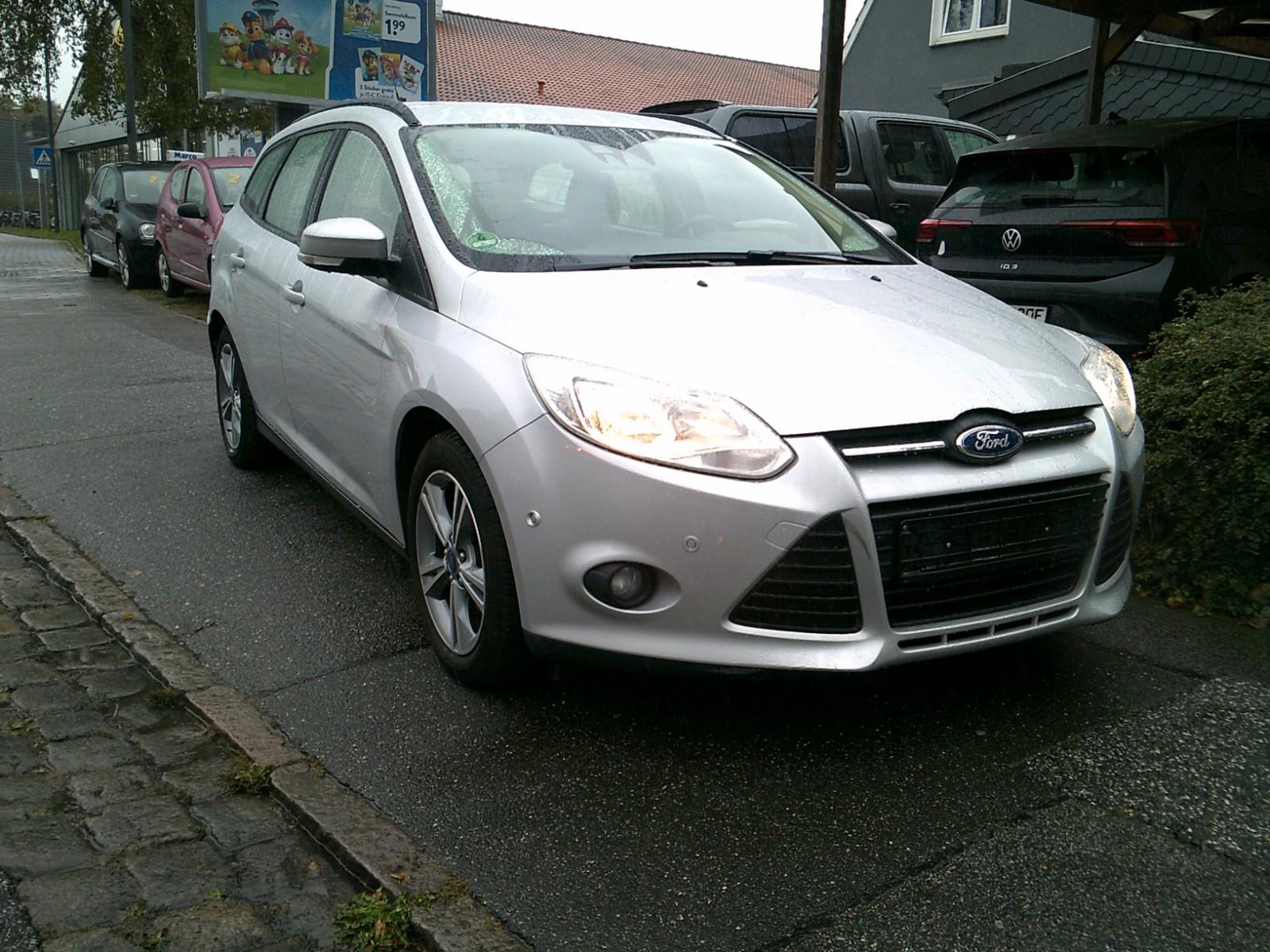 Ford Focus 1,0 EcoBoost 92kW SYNC Edition,05/2028 Tüv