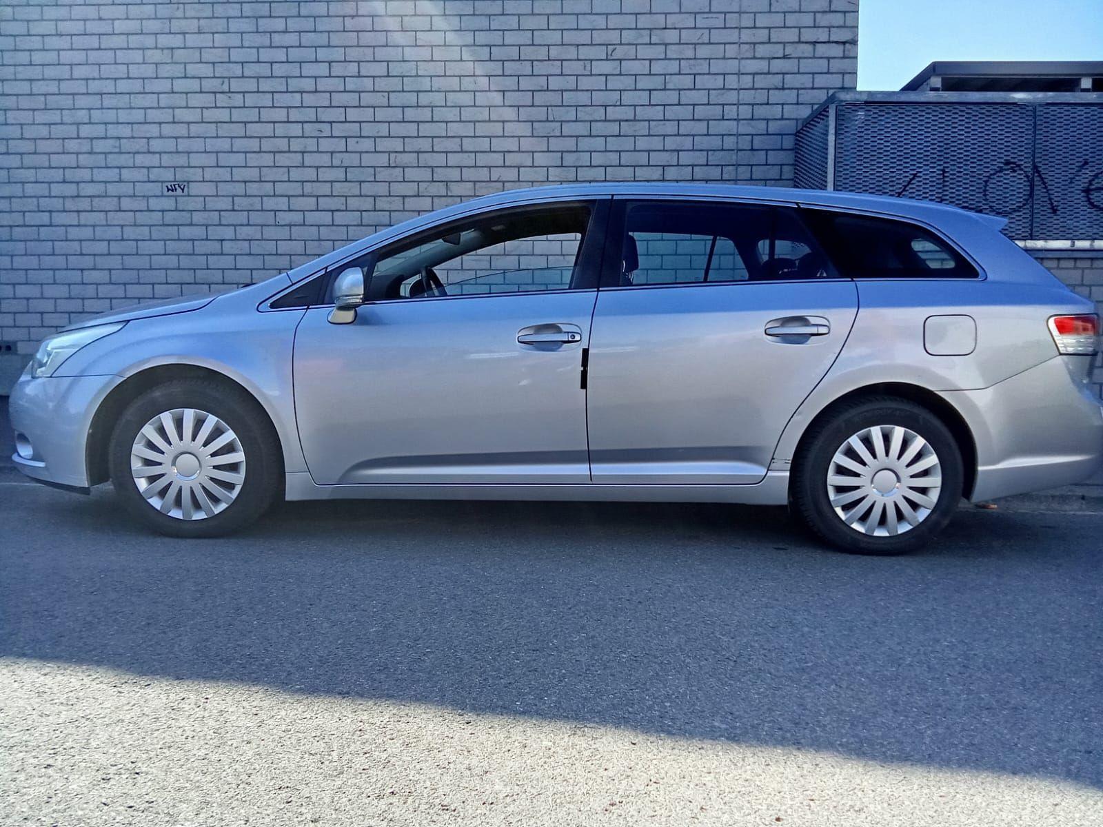 Toyota Avensis 2011 — photo 5
